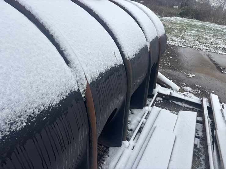 #1545-•-2500-gallon-poly-tank-image-2