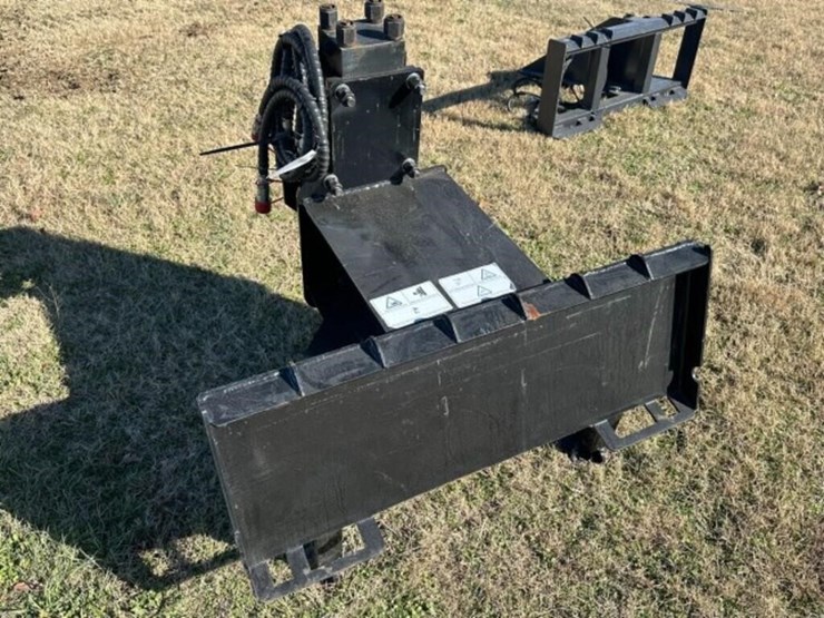 future-ft-ad680-skid-steer-hyd-pile-driver-image-2