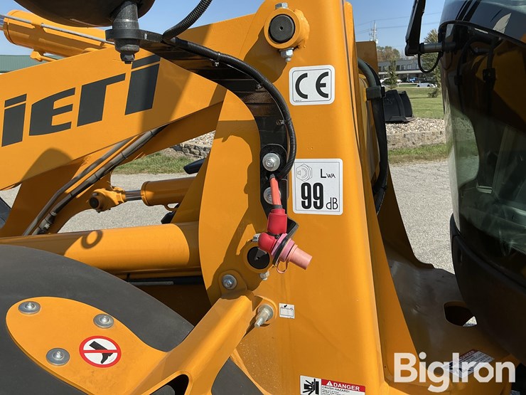 2024-venieri-5.63c-wheel-loader-image-18