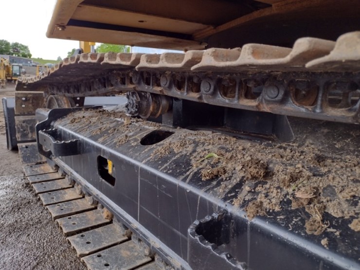 caterpillar-307.5-image-29