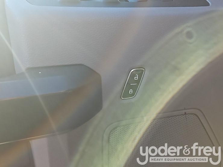 ford-f350-xl-image-28