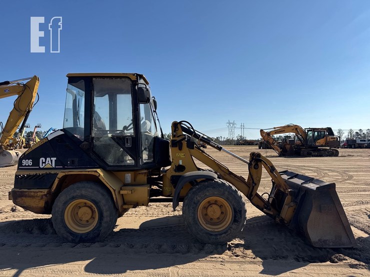 caterpillar-906-image-5