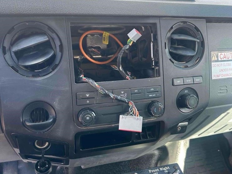 ford-f650-xl-sd-image-22