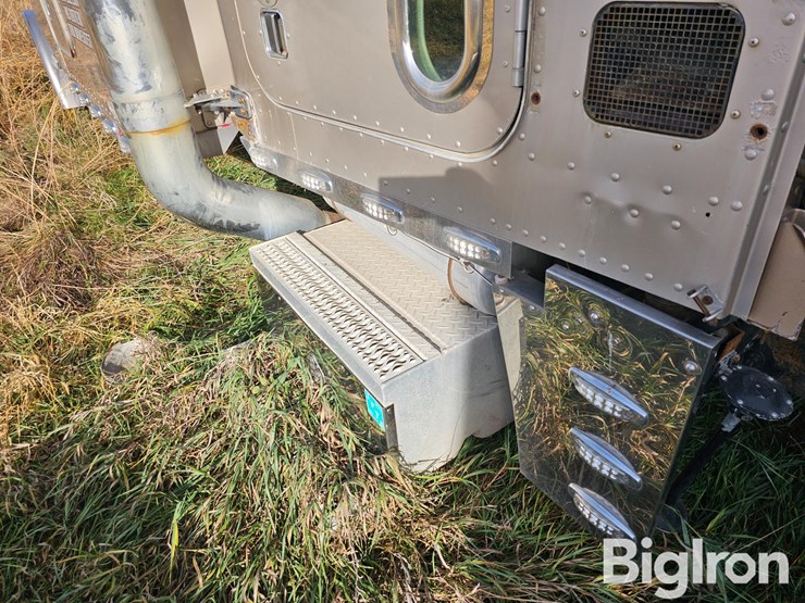 peterbilt-379-image-12