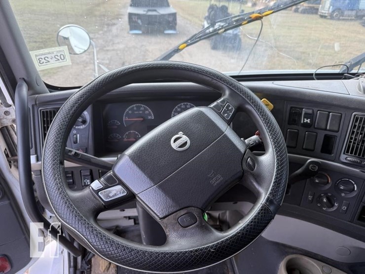 volvo-vnm64t630-image-20