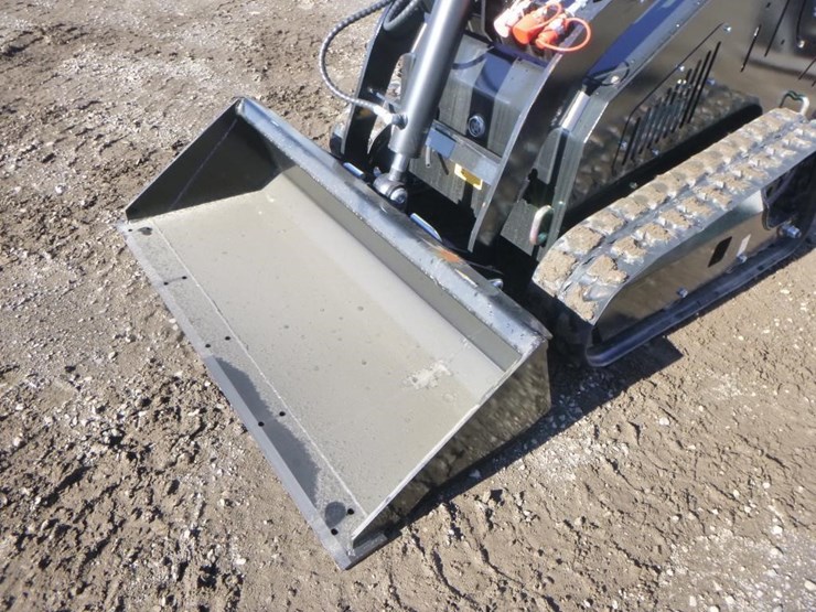 2025-mach-pro-mp-s310-skid-steer-track-loader-image-9