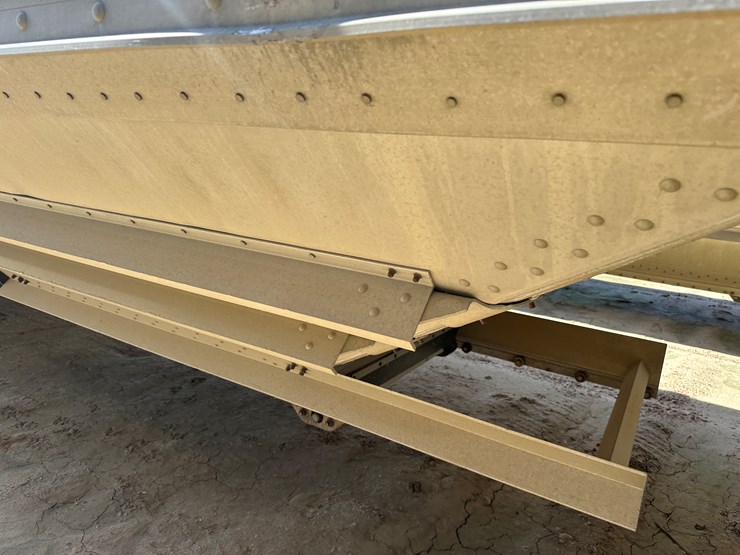 2014-timpte-hopper-bottom-image-45