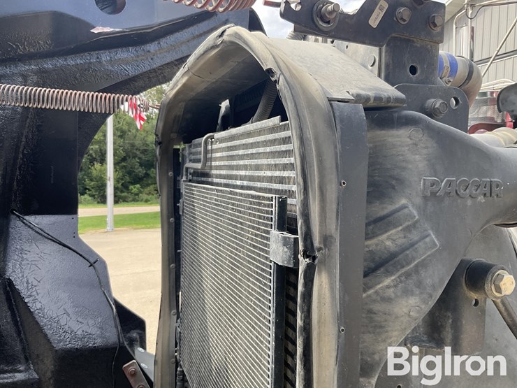 2017-kenworth-w900l-image-18