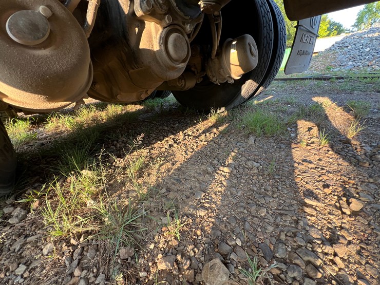 peterbilt-520-image-19