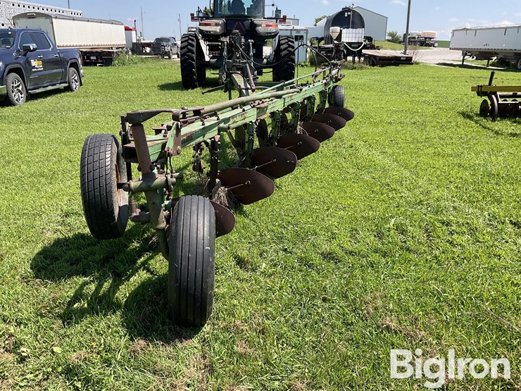 john-deere-7-image-6