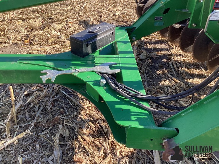 2013-john-deere-2720-image-11