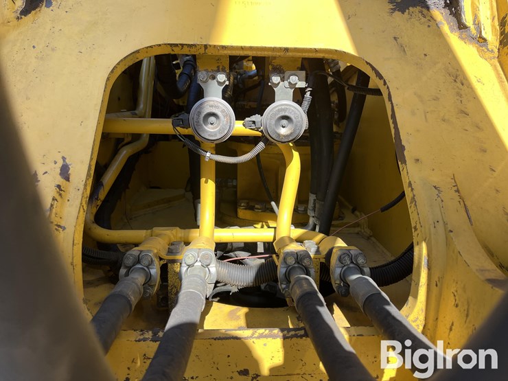 2011-komatsu-pc200-lc-8-image-14