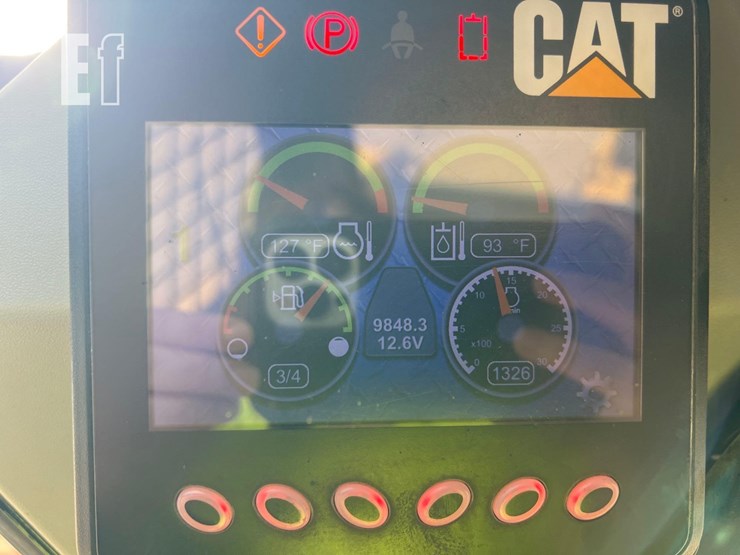 2016-caterpillar-236d-image-26