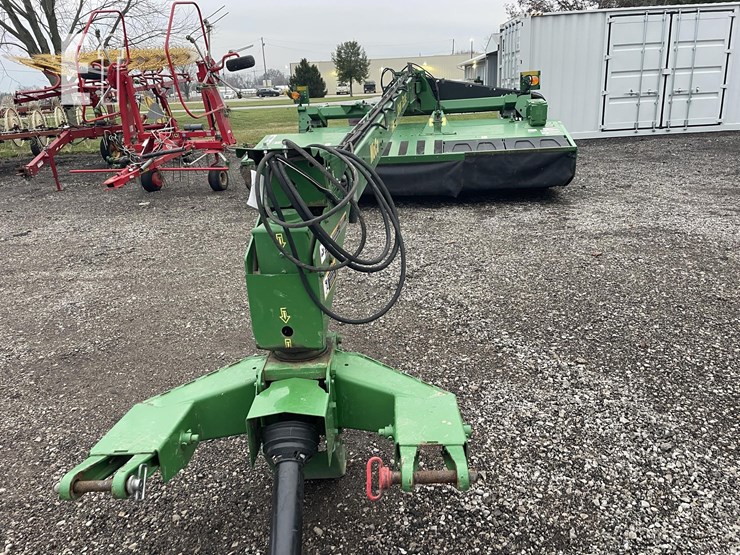 2018-john-deere-946-image-2