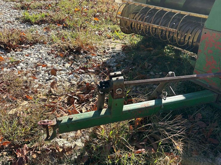 john-deere-336-image-15