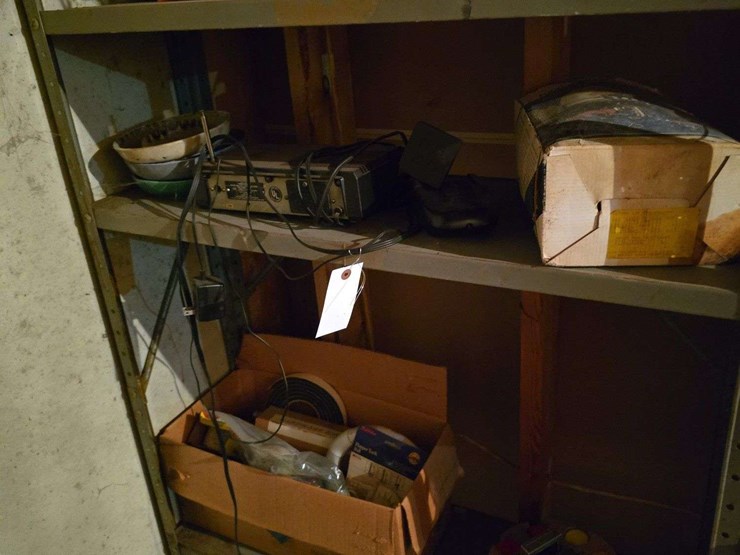 playing-chips,-old-radio,-lamp,-misc.-shelf-not-included-image-2