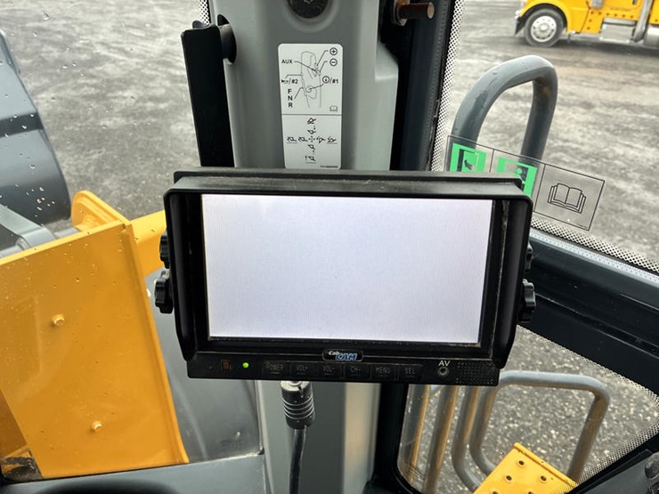 john-deere-624-image-96