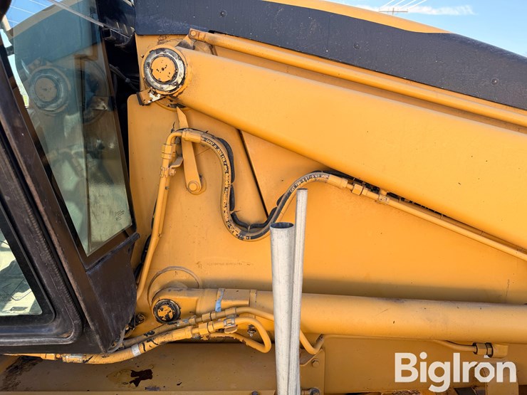 caterpillar-416d-image-18