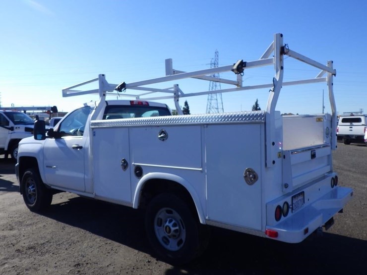 chevrolet-2500hd-image-4