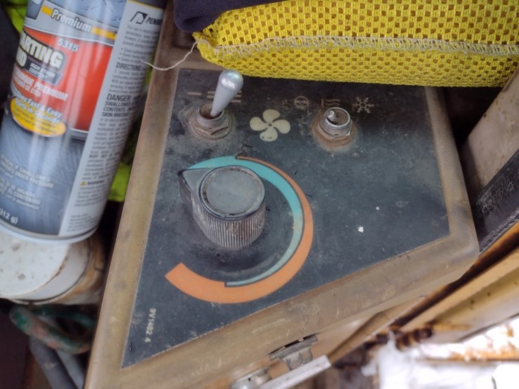 caterpillar-it28-image-12