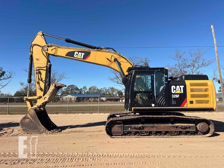 caterpillar-326fl-image-1