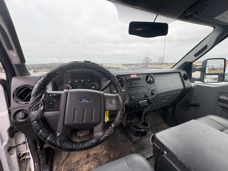 ford-f450-xl-image-11