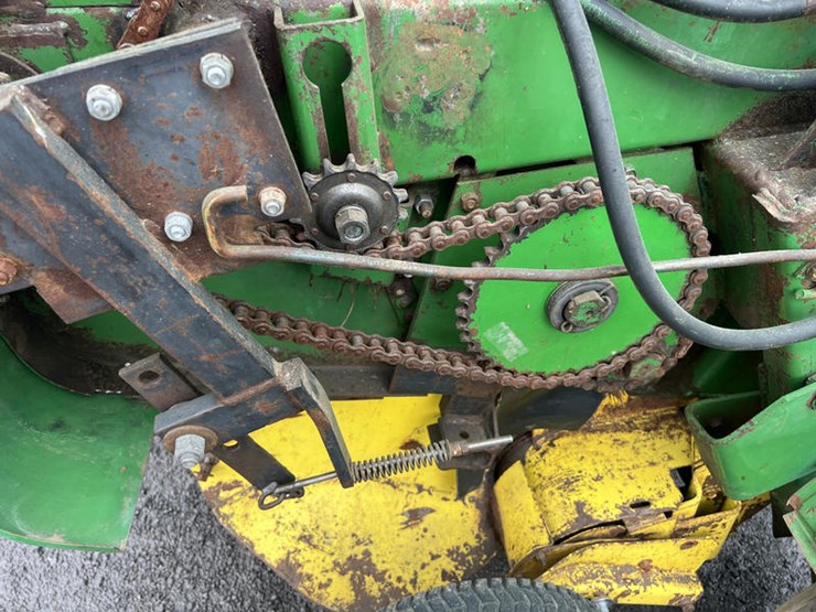 john-deere-530-image-21