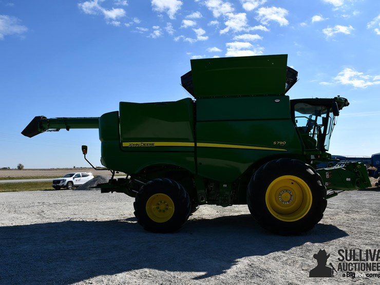 john-deere-s790-image-4