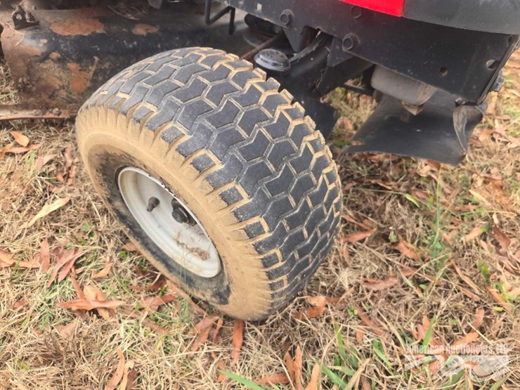 poulan-xt-riding-mower-image-10