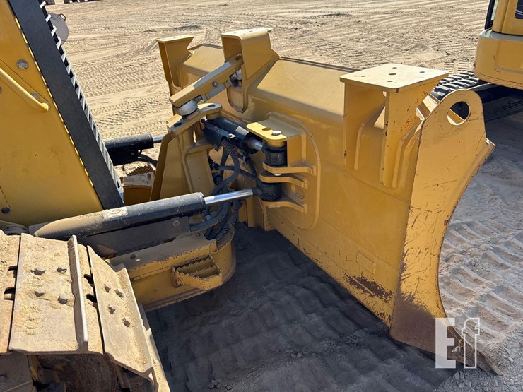 2021-caterpillar-d3-image-16