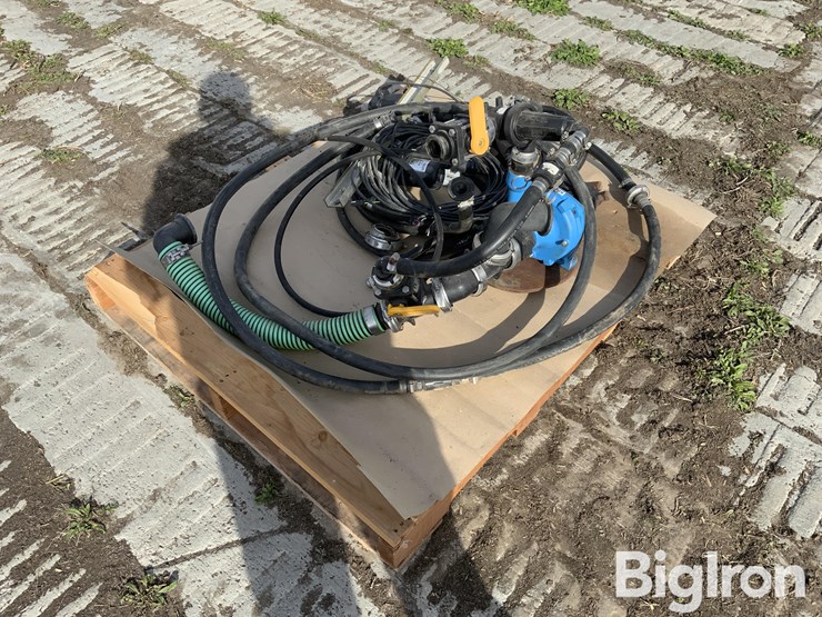 hypro-9303-hydraulic-fertilizer-pump-image-5