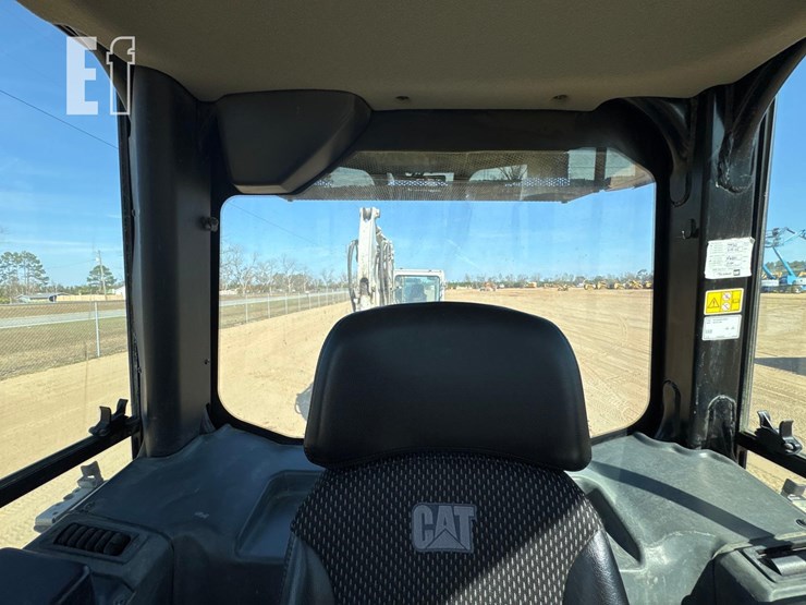 2021-caterpillar-d3-image-34