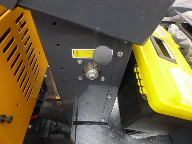 sdlool-sl1000-tandem-vibratory-roller-image-16