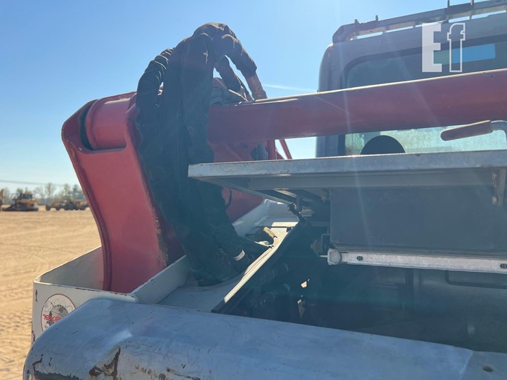 2019-takeuchi-tl12v2-image-22