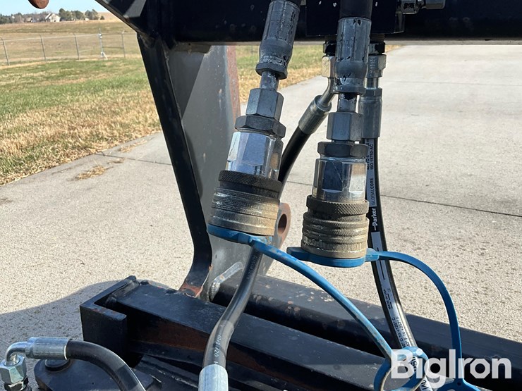 caterpillar-10-image-17