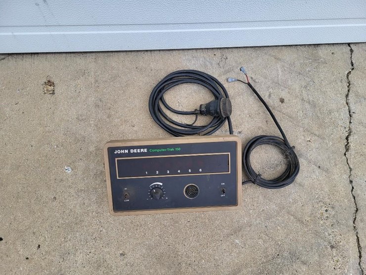 john-deere-7200-image-42