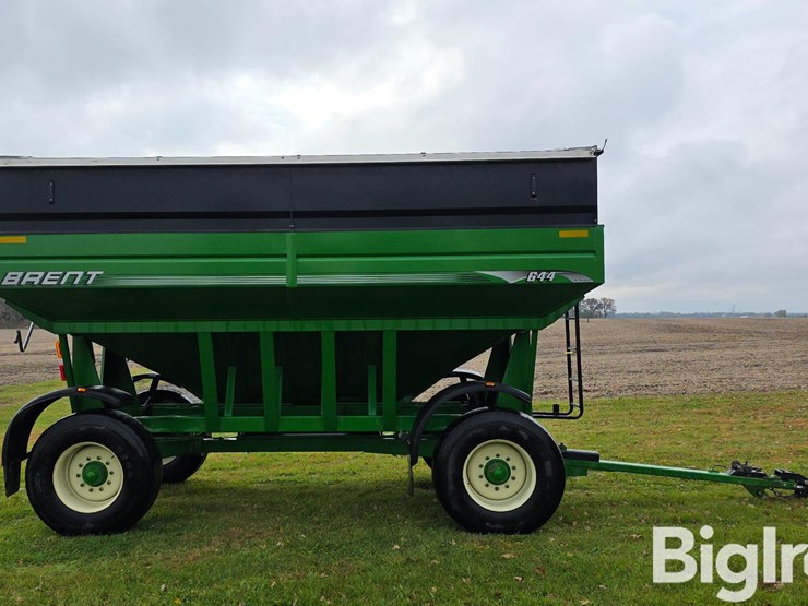 unverferth-brent-gt-644-gravity-wagon-image-4