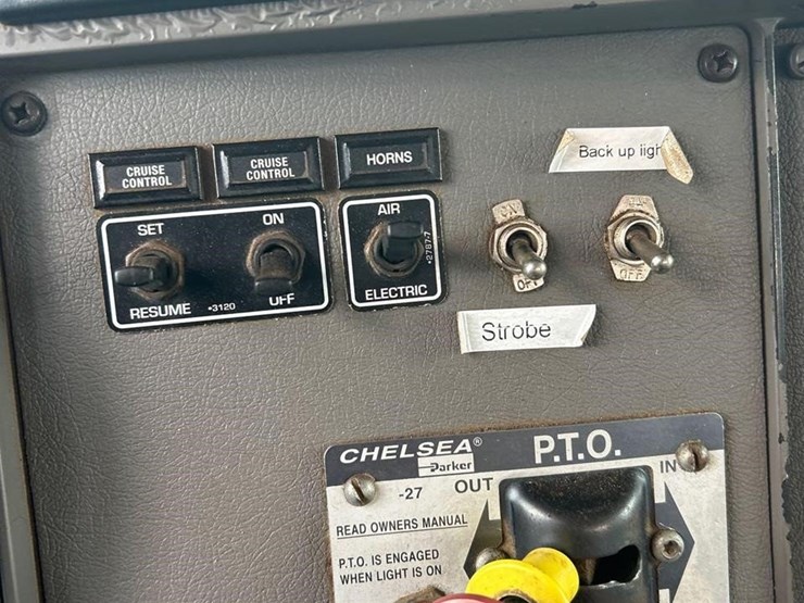 kenworth-t300-image-26