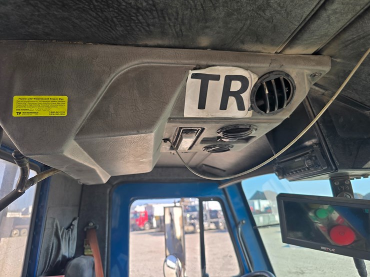 2007-mack-le613-image-55