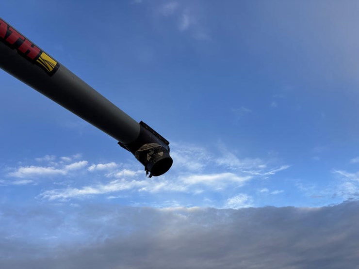 #10992-•-10x63-swing-away-auger-image-11