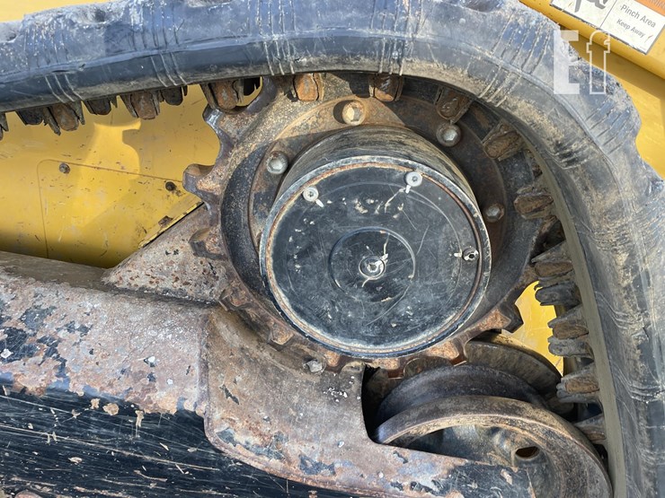 2006-deere-ct322-image-14