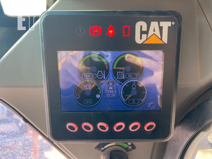 caterpillar-262d-image-23