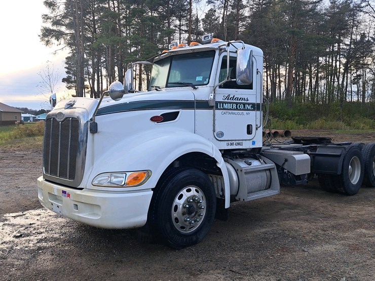 2010-peterbilt-386-image-1