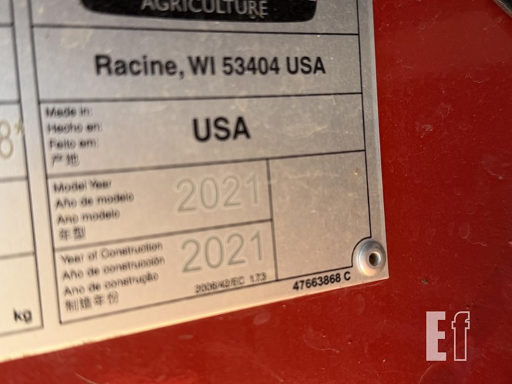 new-holland-roll-belt-560-image-26