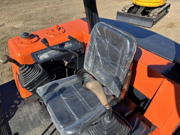 kubota-kx026-image-23