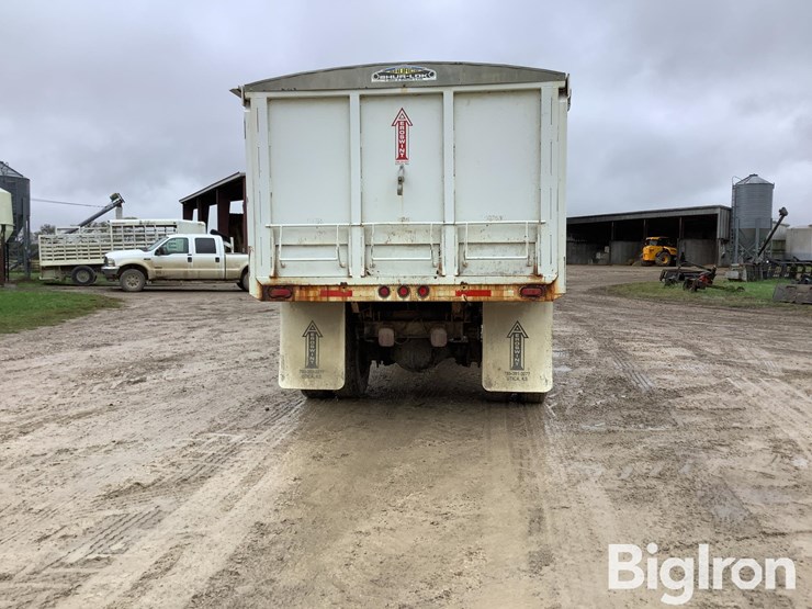 1996-ford-l8000-image-6