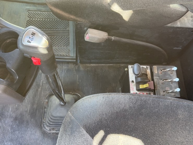 2008-kenworth-t800-image-19