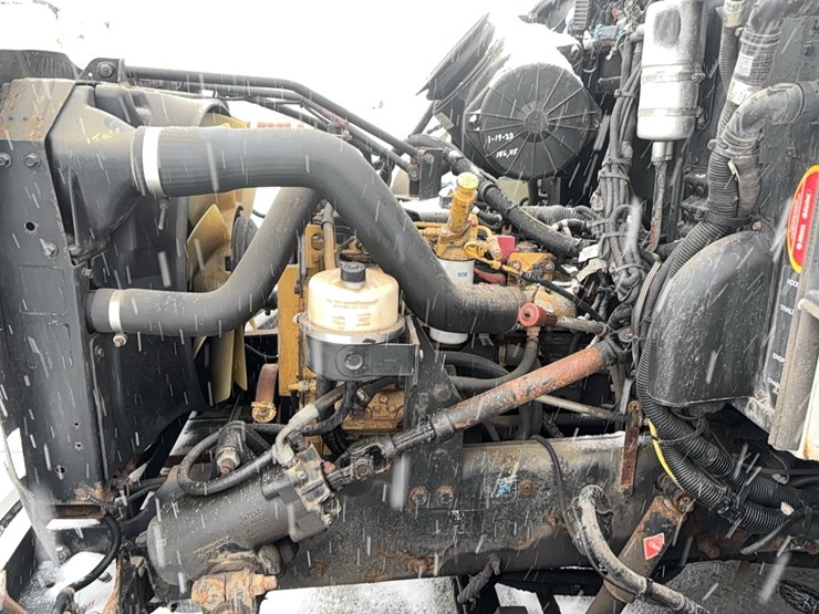 caterpillar-c7-image-23