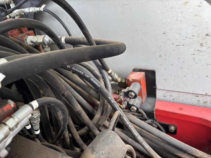 2014-takeuchi-tb290-image-46