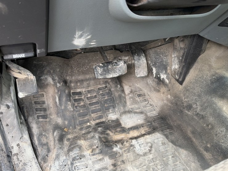 2011-ford-f250-image-22